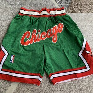 Chicago Bulls Green Shorts